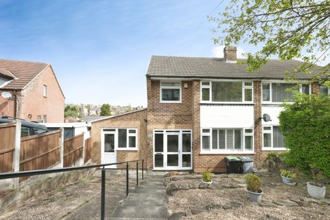 Hillview Road, Carlton NG4