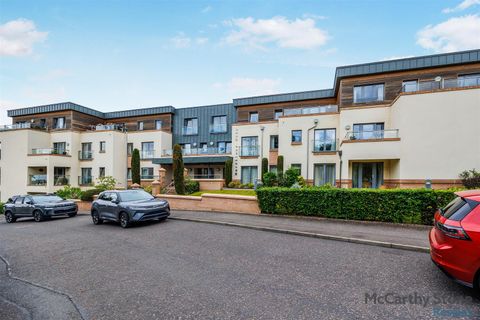 Merrilees Gate, 50 Baberton Avenue, Juniper Green EH14