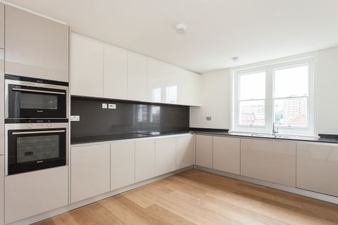 Bryanston Square, London W1H