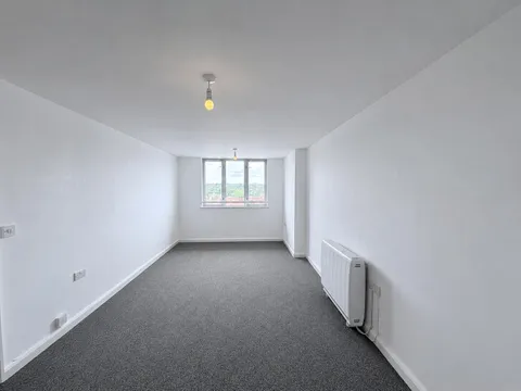 Apartment in Nottingham, Rainbow Quarter, St Ann's - View 5