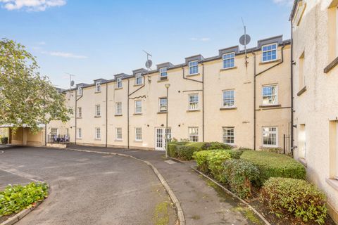 118/5 Willowbrae Road, Edinburgh EH8