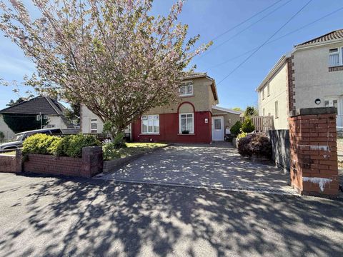 Brynllwchwr Road, Loughor SA4