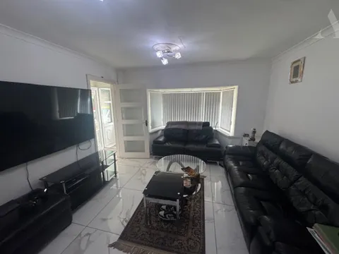 House in Birmingham, West Midlands - View 5