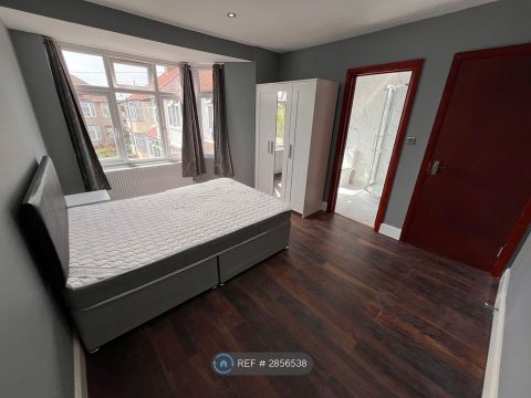 Thornley Drive, Harrow HA2, Room to rent