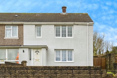First Avenue, Clase, Swansea SA6