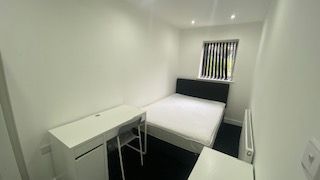 Apartment in Coventry, Hillfields, West Midlands - View 2