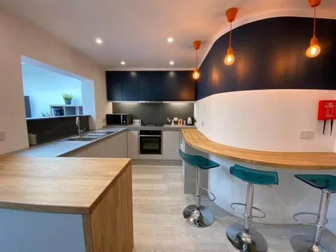 Orange Room @ 46 Salisbury St, Beeston NG9, Beeston NG9