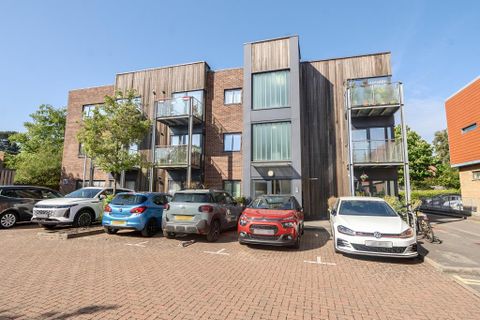 Blackburn Close, Headington OX3