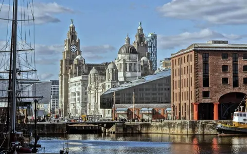 Apartment in Liverpool - View 5
