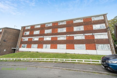 The Lawns, London SE19