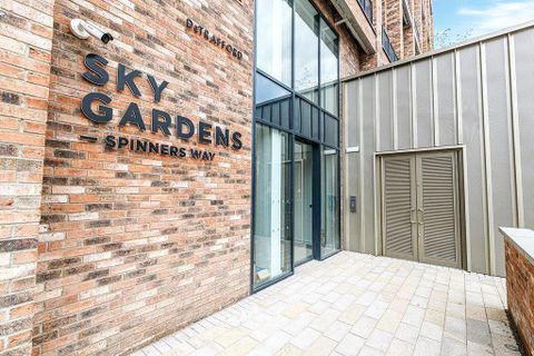 Sky Gardens 7 Spinners Way, Manchester M15