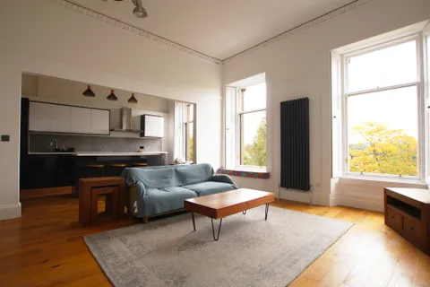 Apartment in Glasgow, North Kelvinside, Hillhead - View 5