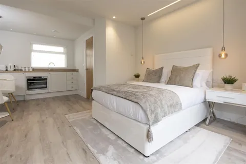 Apartment in Oxford, Headington - View 5