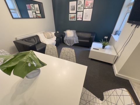Jubilee Drive L7 - View 2