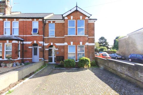 Hallowell Road, Northwood HA6