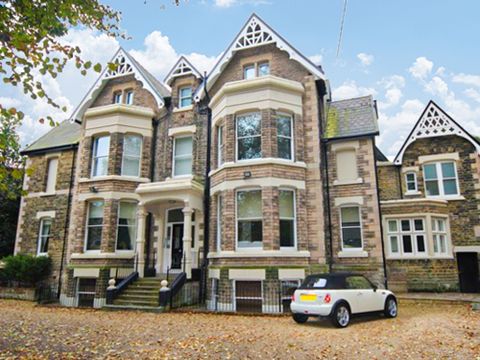 Livingston Drive South, Liverpool L17