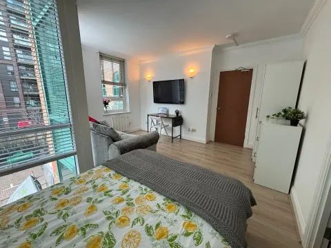 Mayfield Road, Walthamstow E17, Room to rent