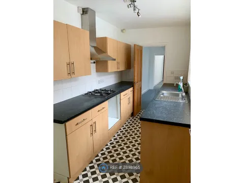 House in Stoke-on-Trent, Smallthorne - View 5