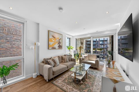 Murdoch Court, Rookwood Way, London E3