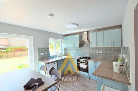 House in Birmingham, Selly Oak - View 2