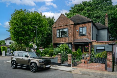 Atherton Road, London SW13