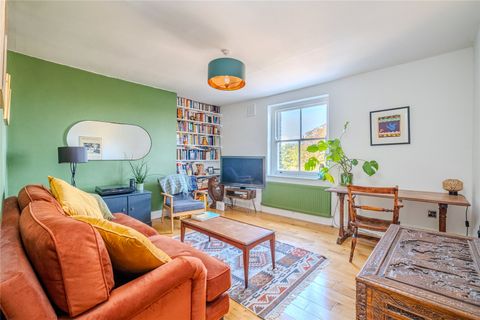Knollys Road, London SW16