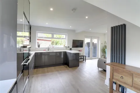 27 Regency Park, Newtownards BT23 - View 5