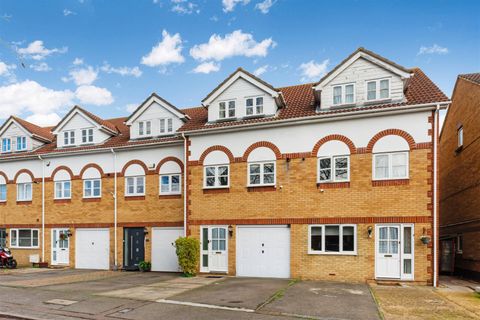 Oakmead Place, Mitcham CR4