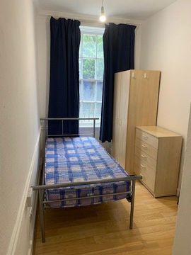 Maple Street, Central London W1T, Room to rent