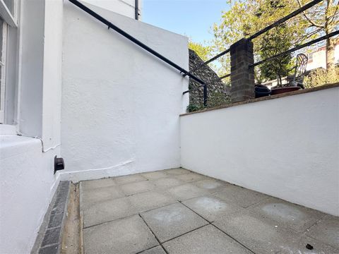 Chatham Place, Brighton BN1