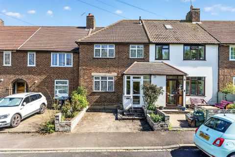 Llanthony Road, Morden SM4