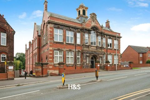 Crocketts Lane, Smethwick B66, Studio to rent