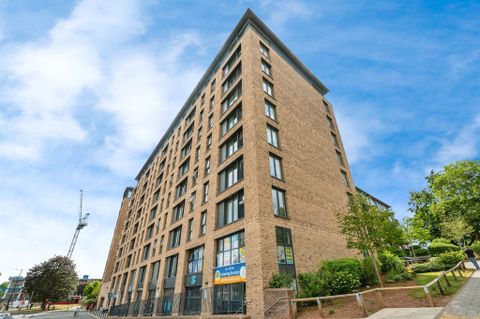Lexington Gardens, Birmingham B15 - View 2