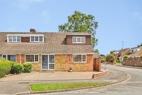 Falcutt Way, Northampton NN2 – pohled 2