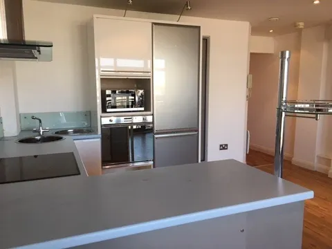 Apartment in Nottingham, Nottinghamshire - View 5
