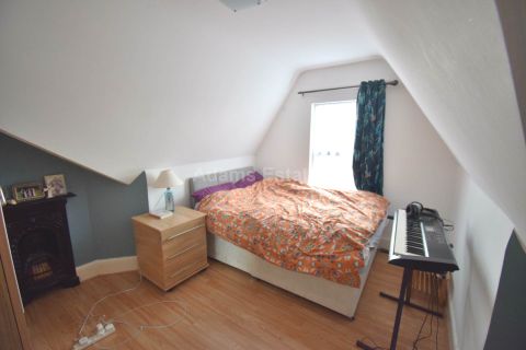 Apartment in Reading, Newtown - View 2