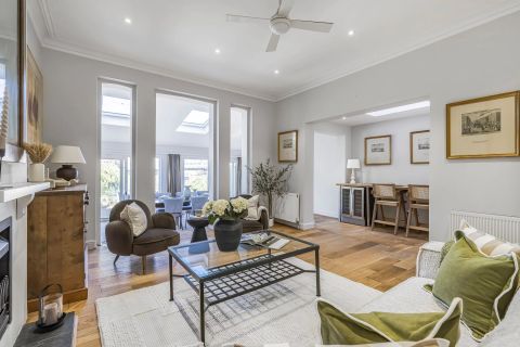Deodar Road, London SW15