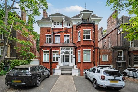 Fitzjohn's Avenue, Hampstead, London NW3