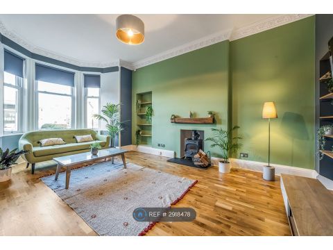 Morningside Road, Edinburgh EH10