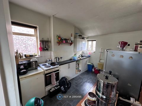 Osborne Road, Manchester M19, Room to rent