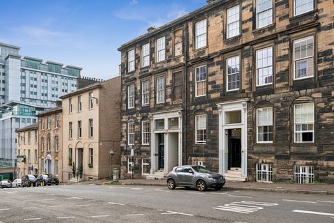 Douglas Street, Top Floor Flat, Blythswood Hill, Glasgow G2