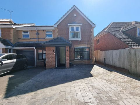 Ramson Close, Hamilton, Leicester LE5
