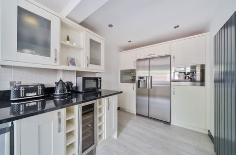 House in Nottingham, Beechdale - More
