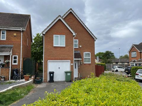 Ellan Hay Road, Bradley Stoke, Bristol BS32