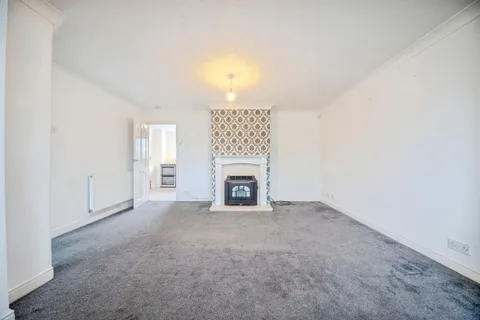 House in Buckinghamshire MK3, West Bletchley - View 5