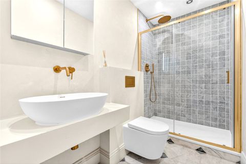 Clarendon Road, Walthamstow, London E17 – další
