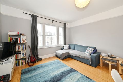 Holland Road, Kensington W14, 1 bed flat to rent, £2,275 pcm - Zoopla