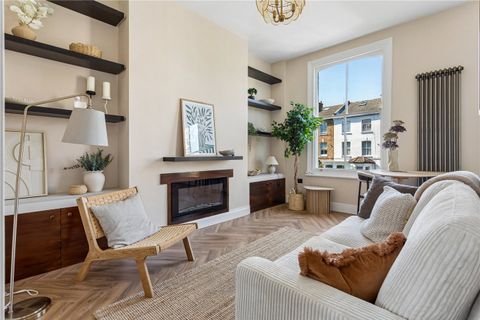 Colvestone Crescent, London E8