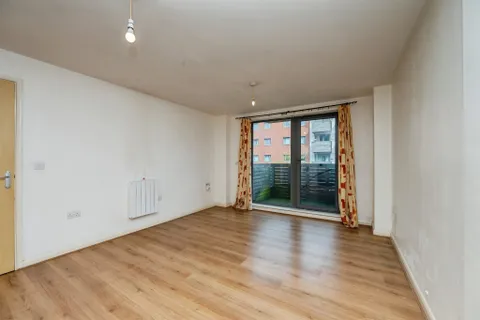 Apartment in Birmingham, Calthorpe Fields - View 5