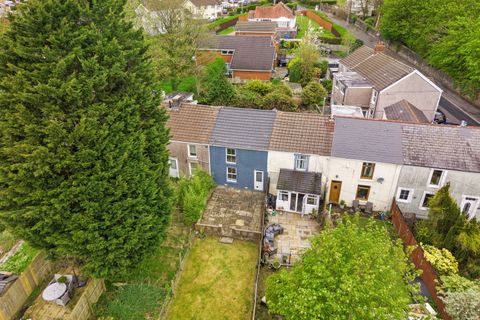 Davies Row, Treboeth, Swansea SA5